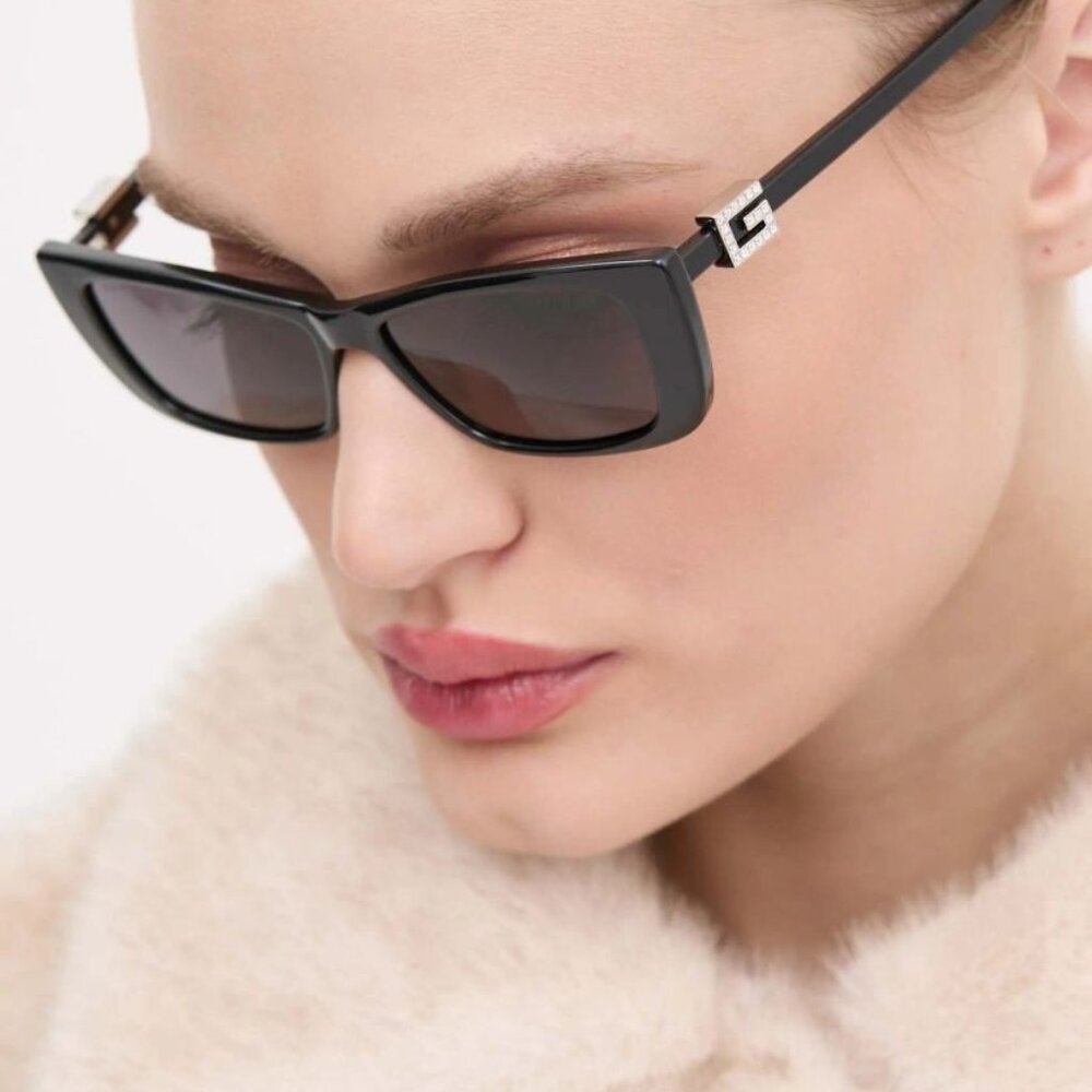 BRAND NEW Gucci GG1681S 008 Black Grey Cat Eye Women Sunglasses - Picture 11 of 11